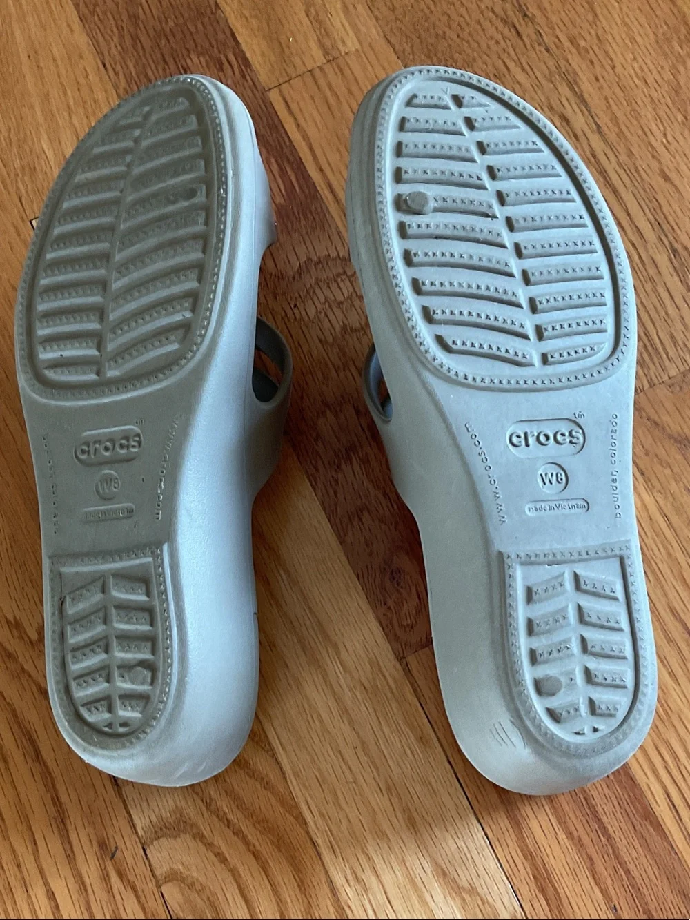 CROCS Women's Light Gray Wedge Sandals